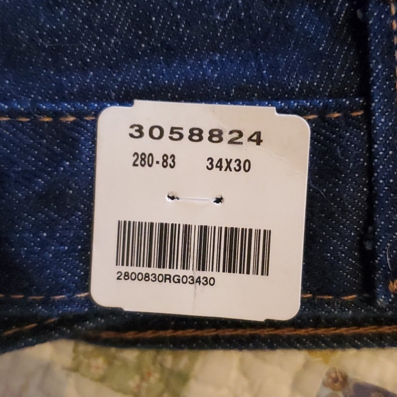 Carhartt Fire Resistant Jeans - Picture 3 of 8